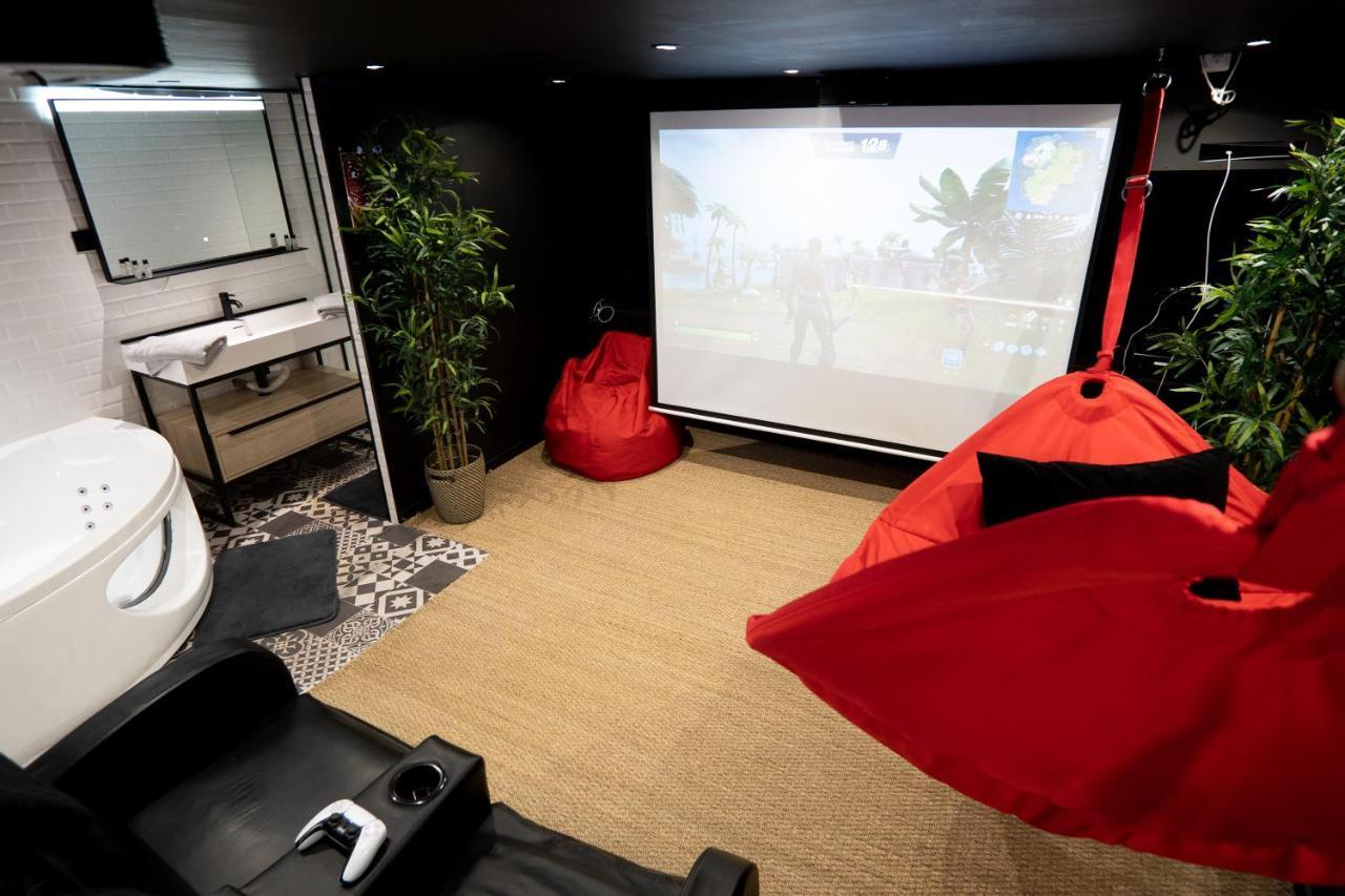 Capsule Cinema - Balneo Home Cinema Playstation 5 Valenciennes Kültér fotó