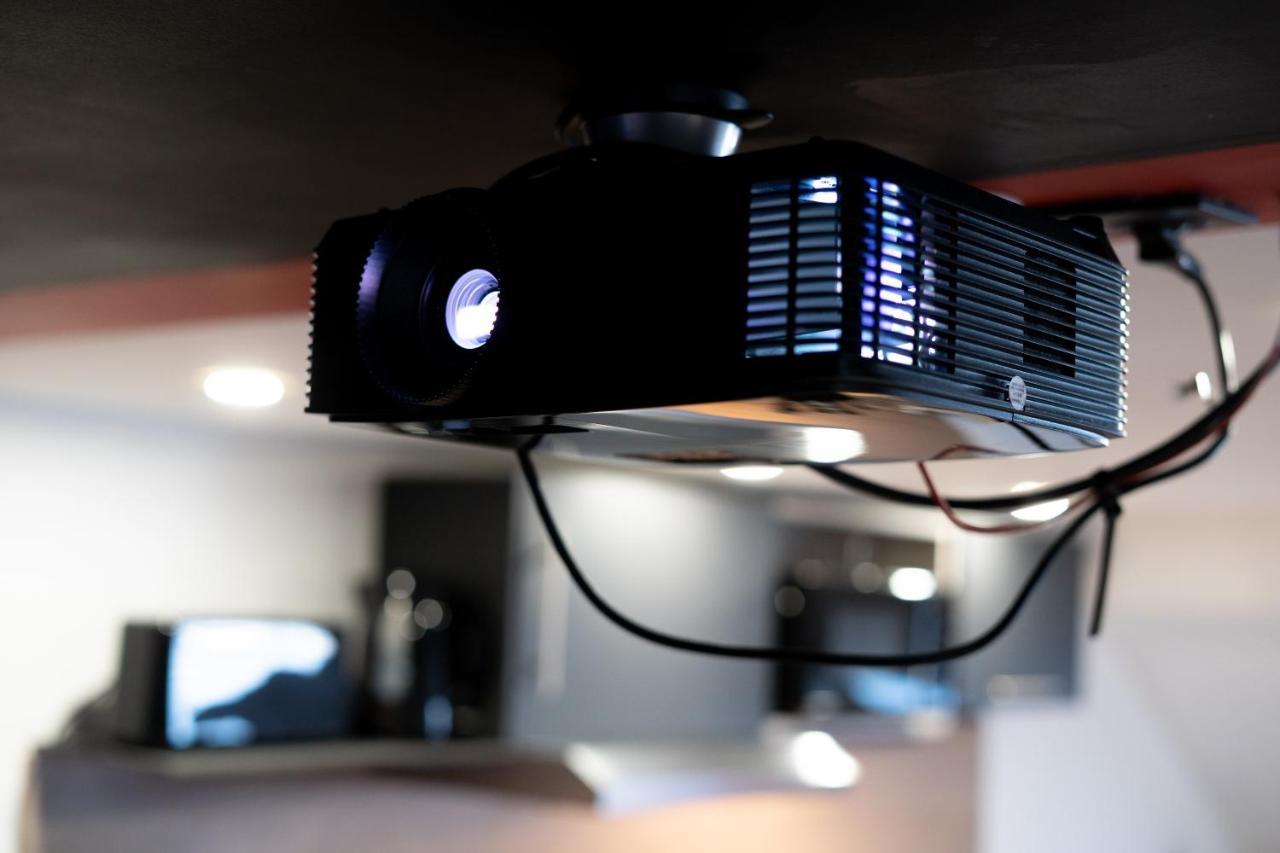 Capsule Cinema - Balneo Home Cinema Playstation 5 Valenciennes Kültér fotó