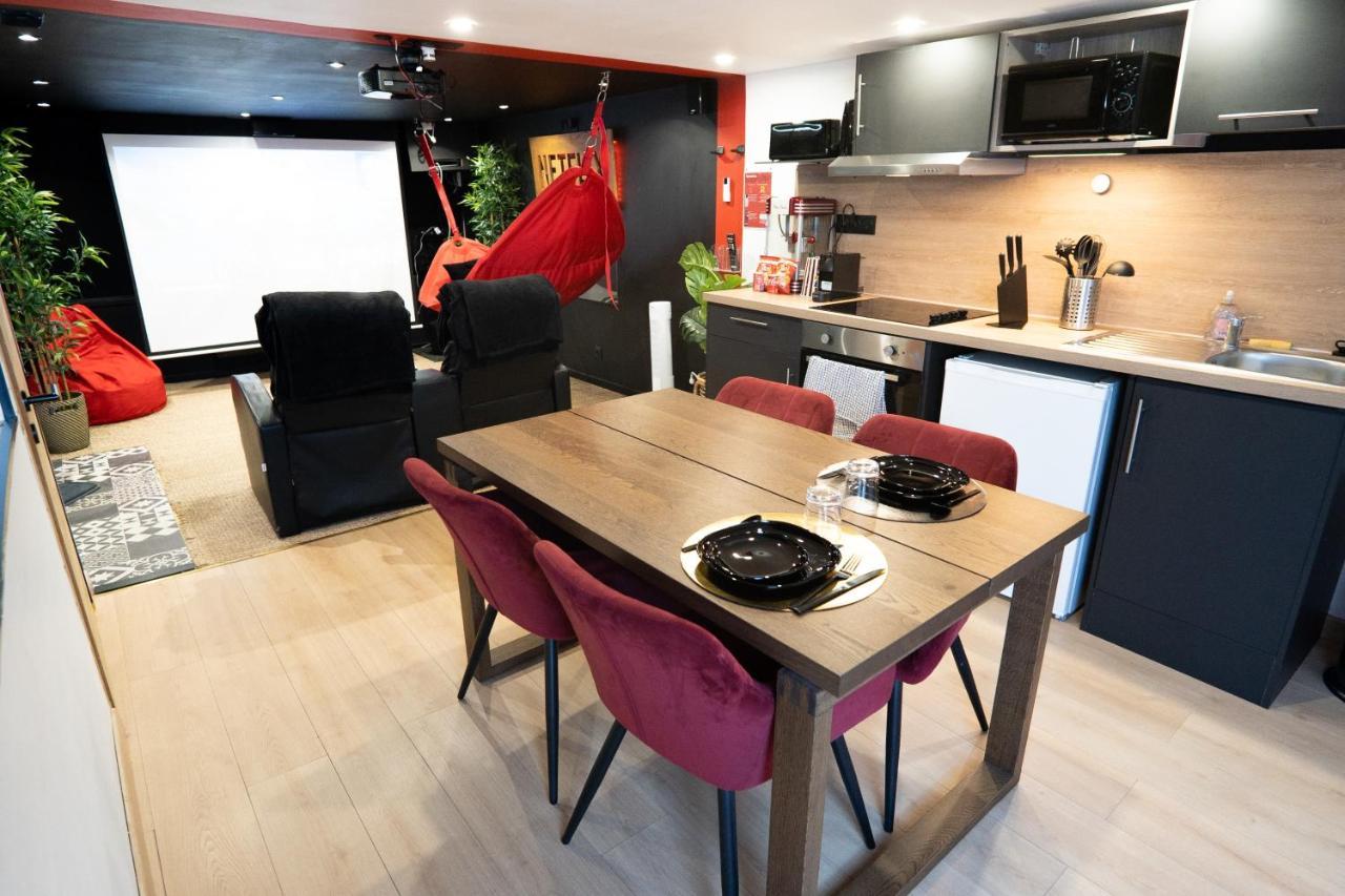 Capsule Cinema - Balneo Home Cinema Playstation 5 Valenciennes Kültér fotó